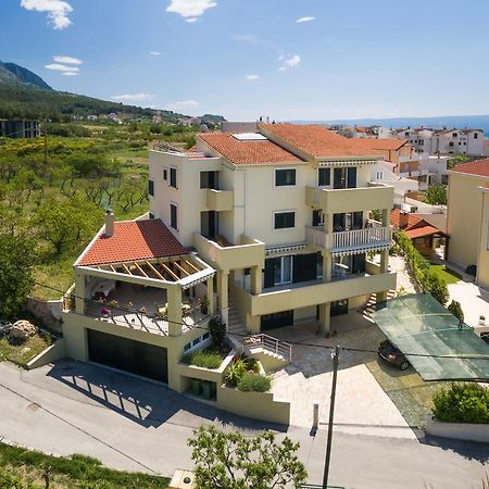 Apartments Leon Podstrana Bagian luar foto